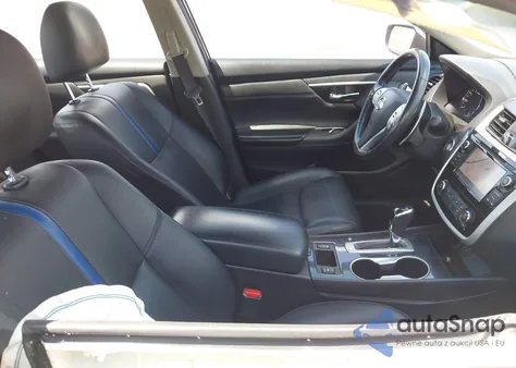 2018 Nissan Altima 2.5 Sr из США, поврежденный, VIN 1N4AL3AP1JC244397